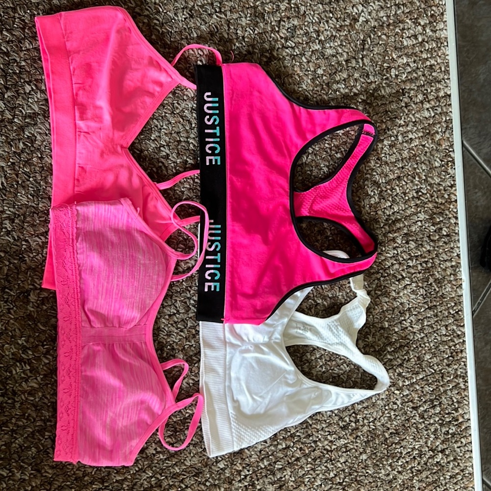 girls M trainer bras